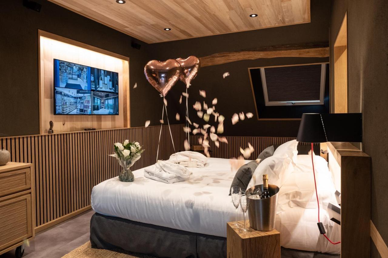 Le Studio Des Pres Verts Suite Design Avec Jacuzzi Privatif Jouey Exteriör bild